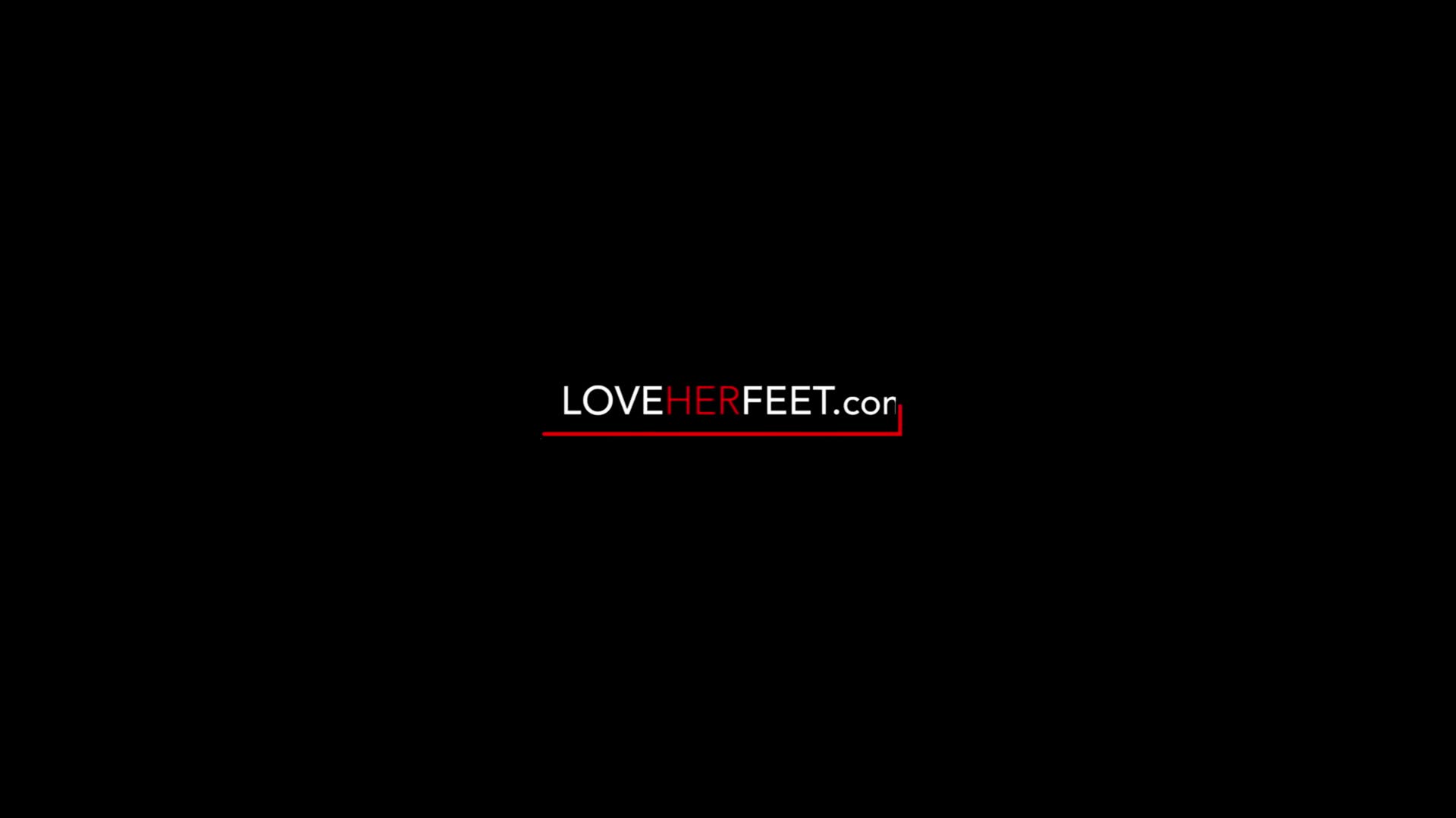 LoveHerFeet-HalleHayes-TheVideoVixen'sGiantessFeet