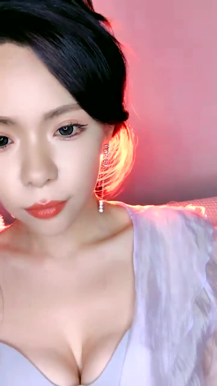 1 (17)