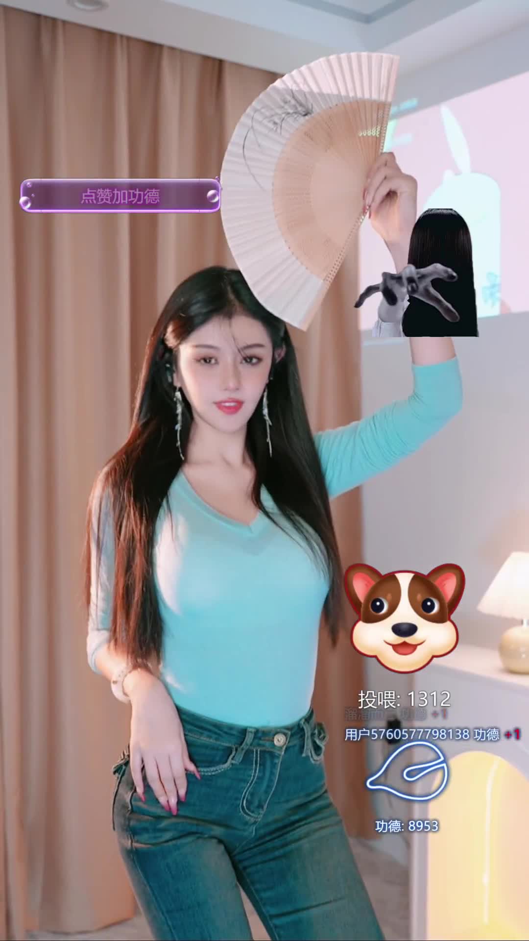 ✔ (18)