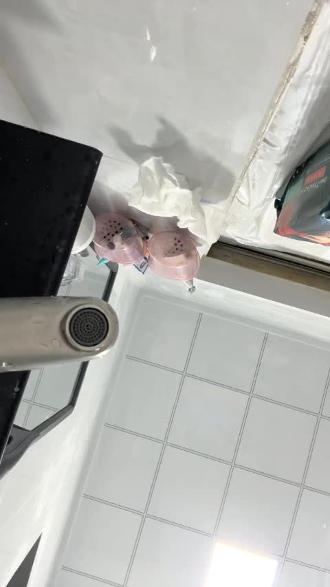 1 (18)