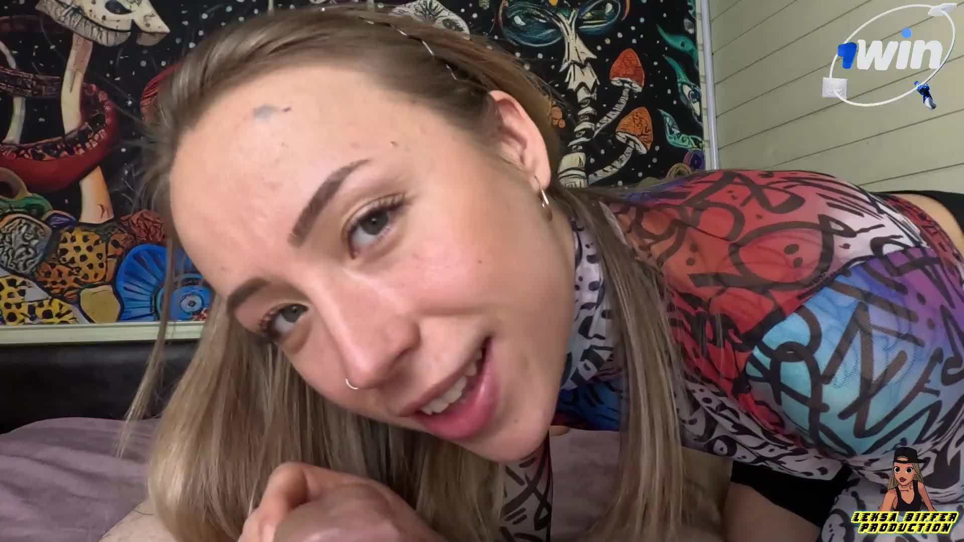 1 (29)