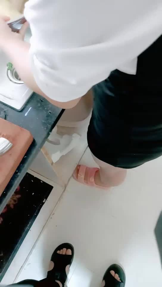 2 (4)