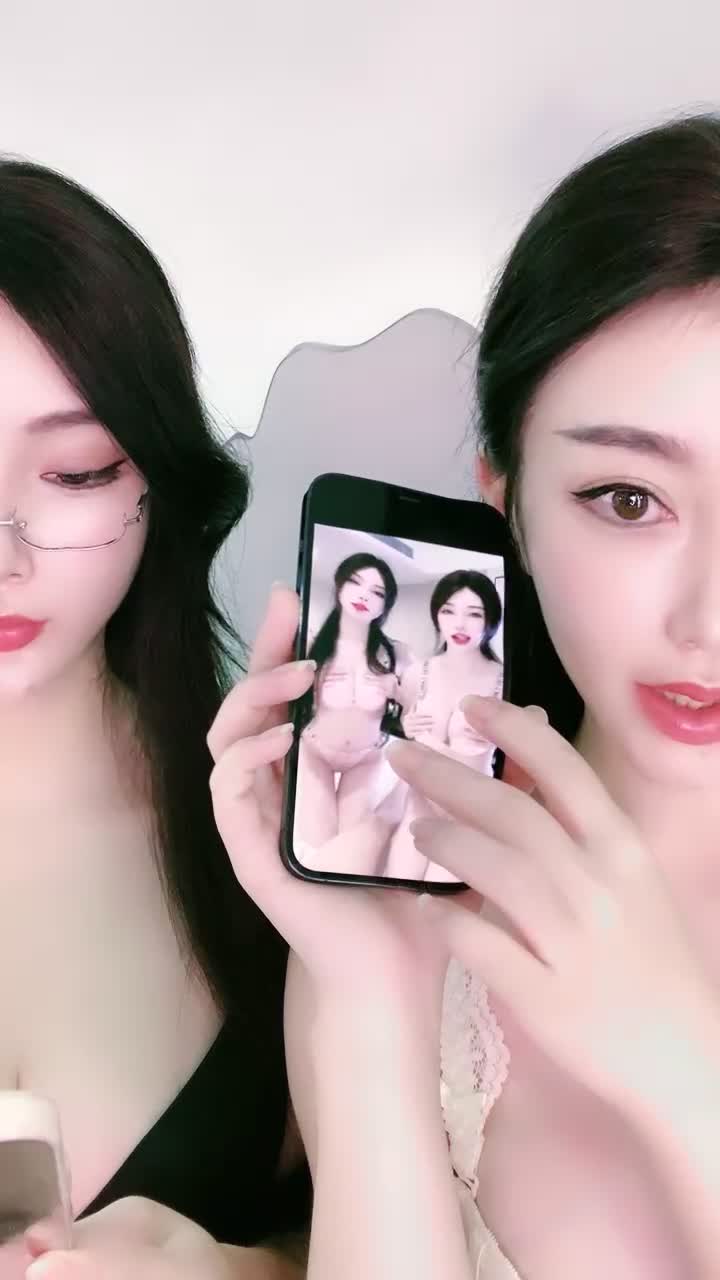 1 (11)