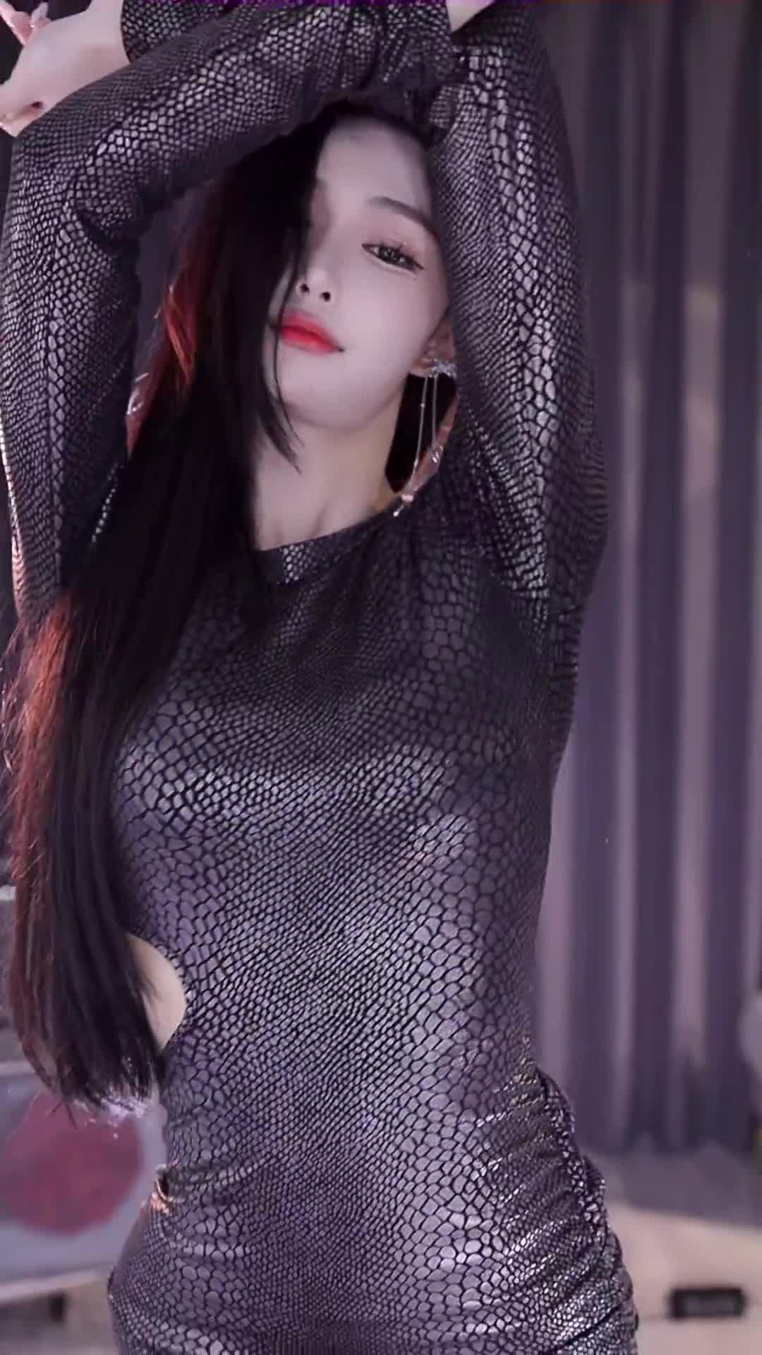 2 (18)