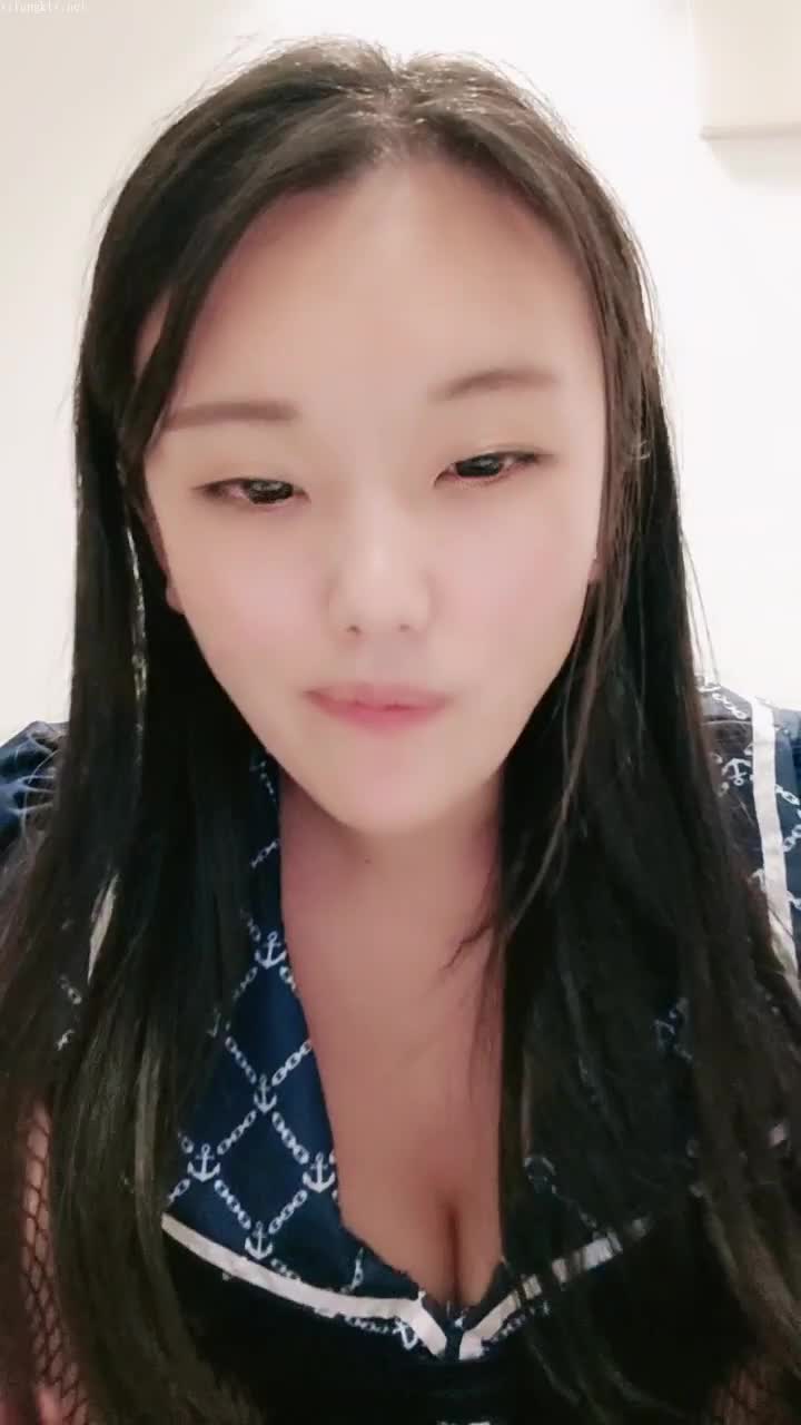 1 (8)