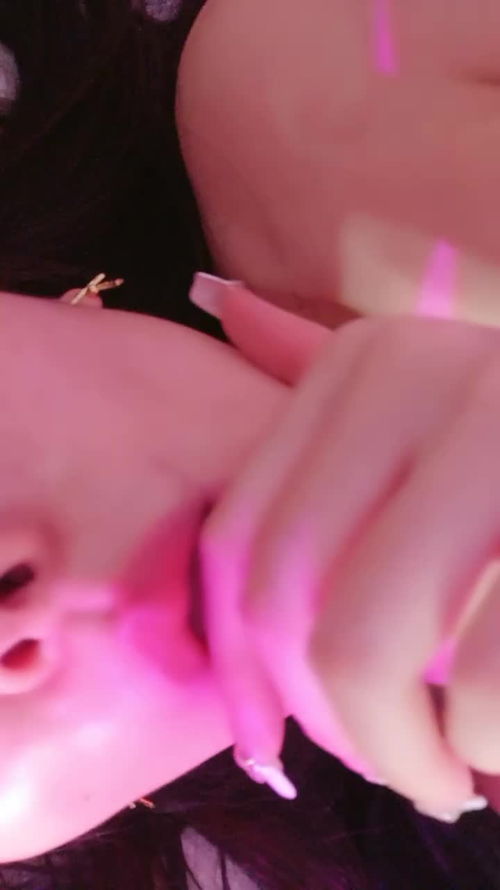 1 (22)