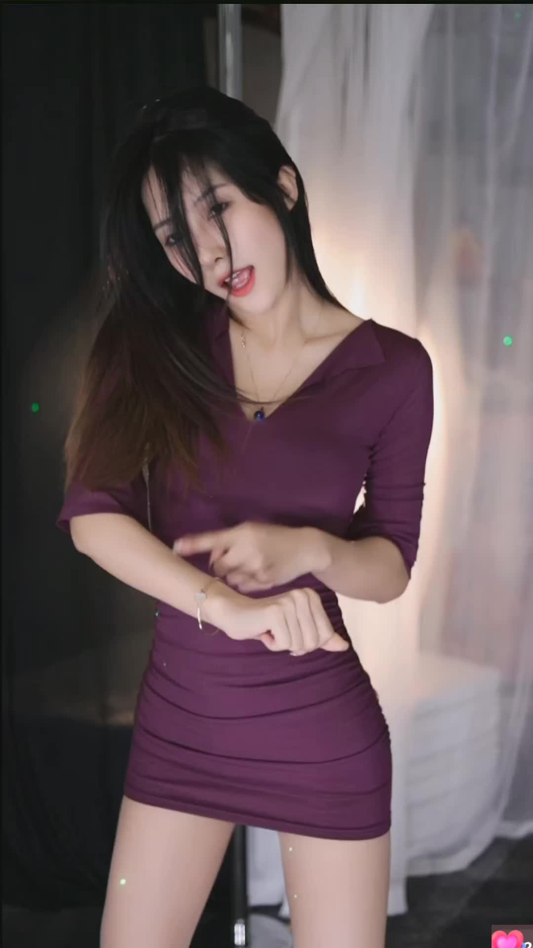 (43)