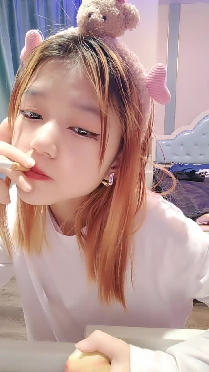 1 (8)