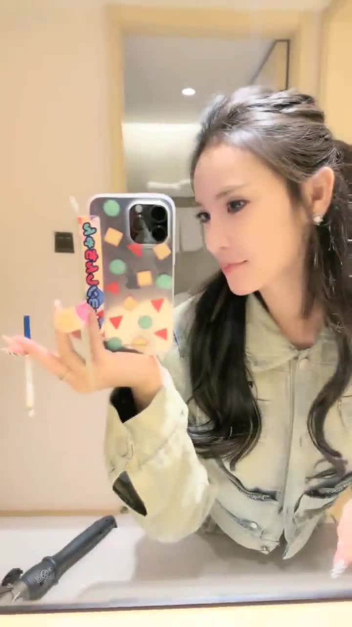 1 (37)