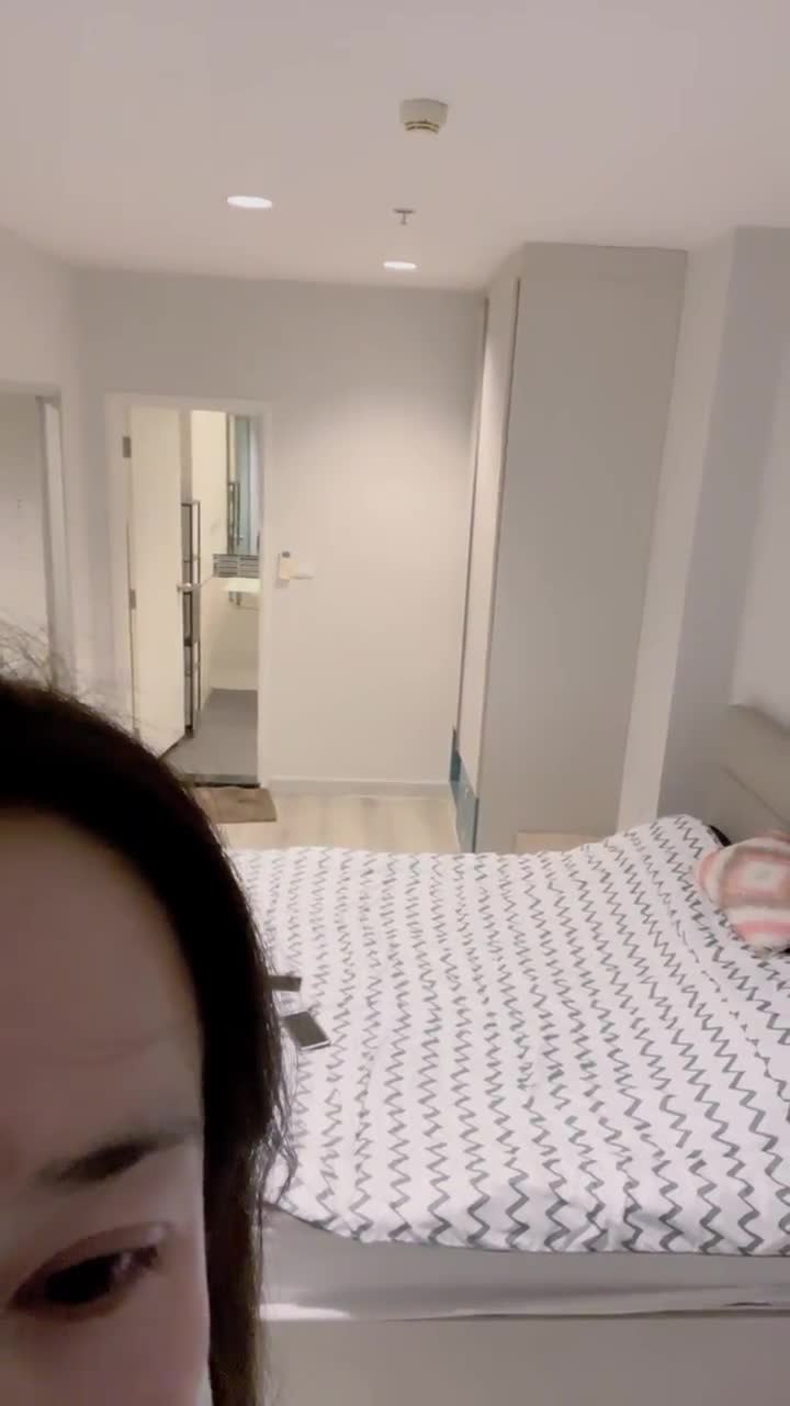 1 (21)