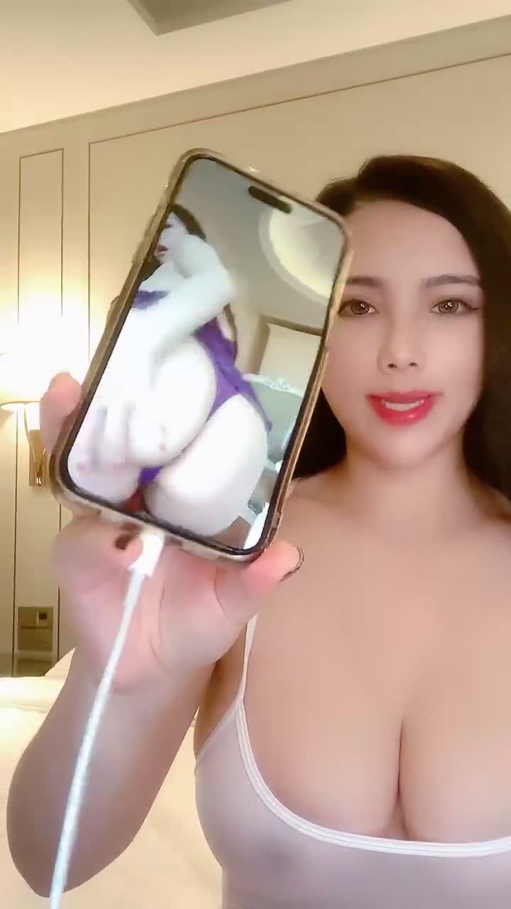 1 (22)