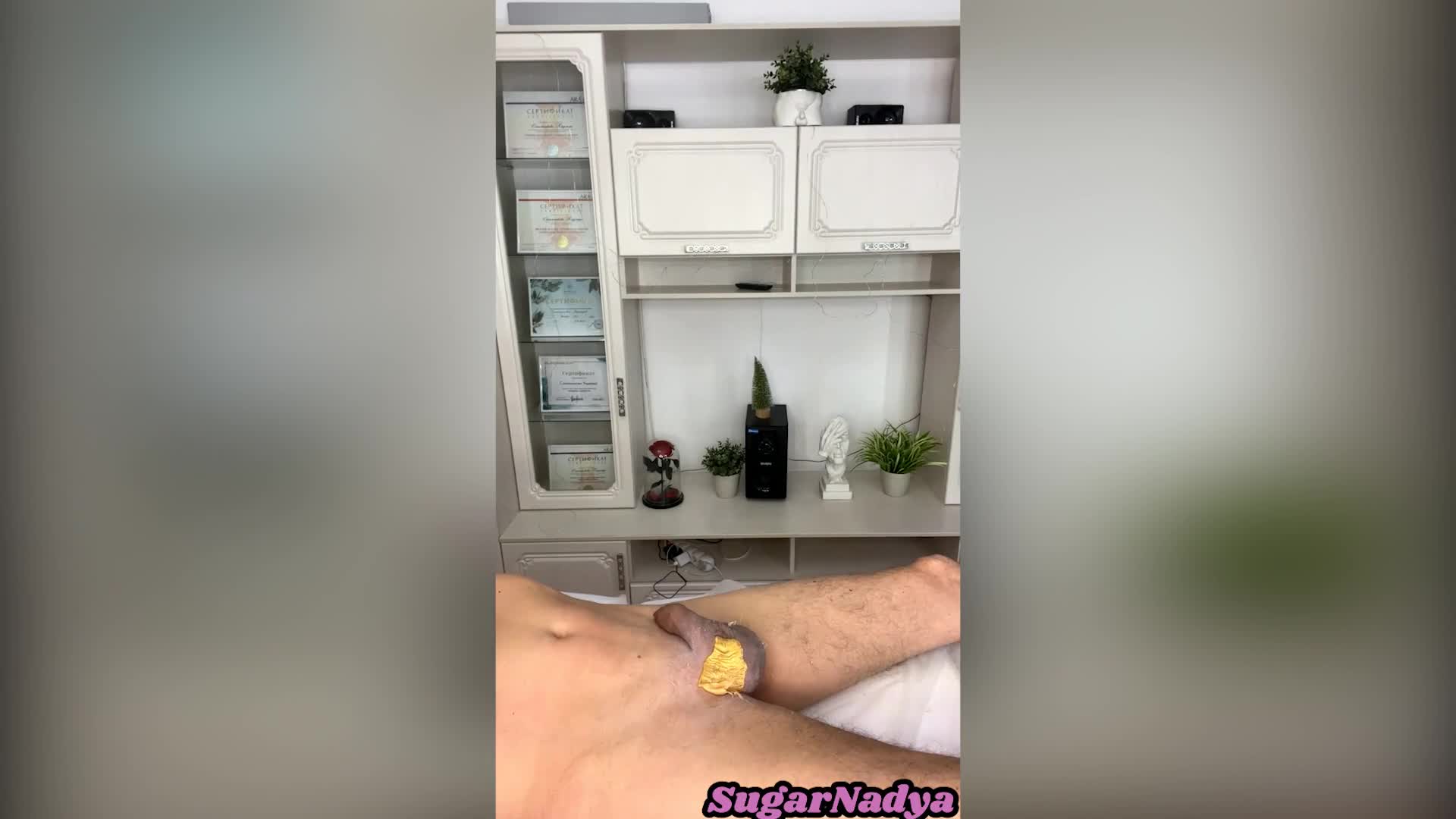 2 (10)