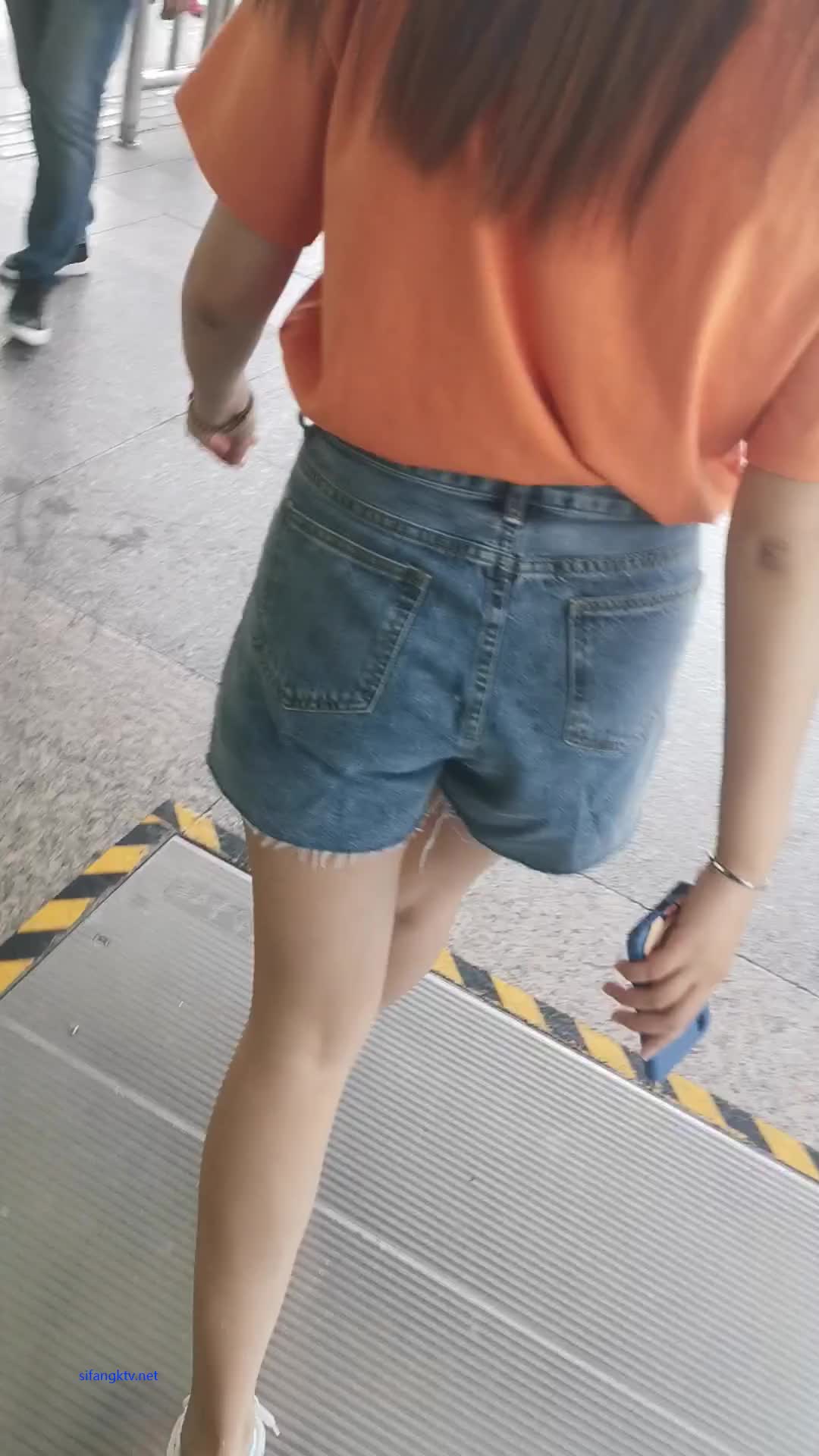 1 (62)