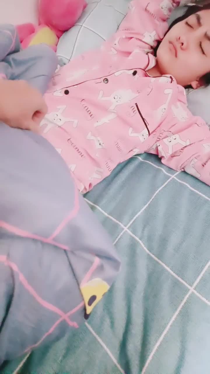 1 (16)
