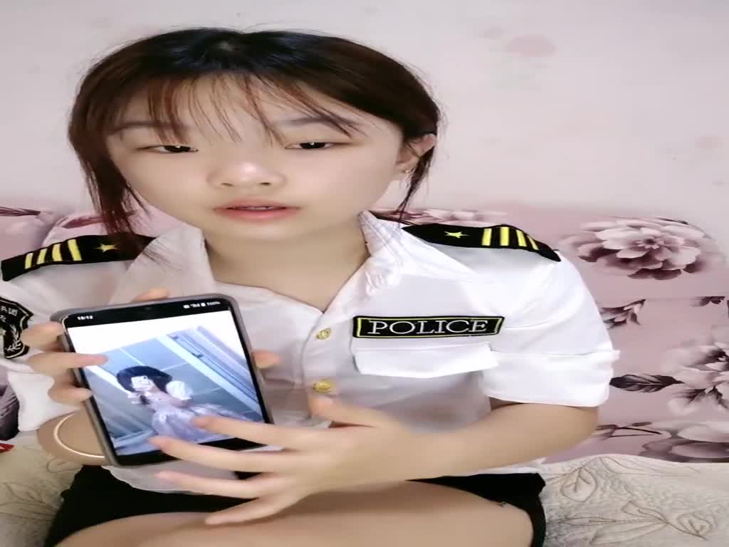 1 (18)