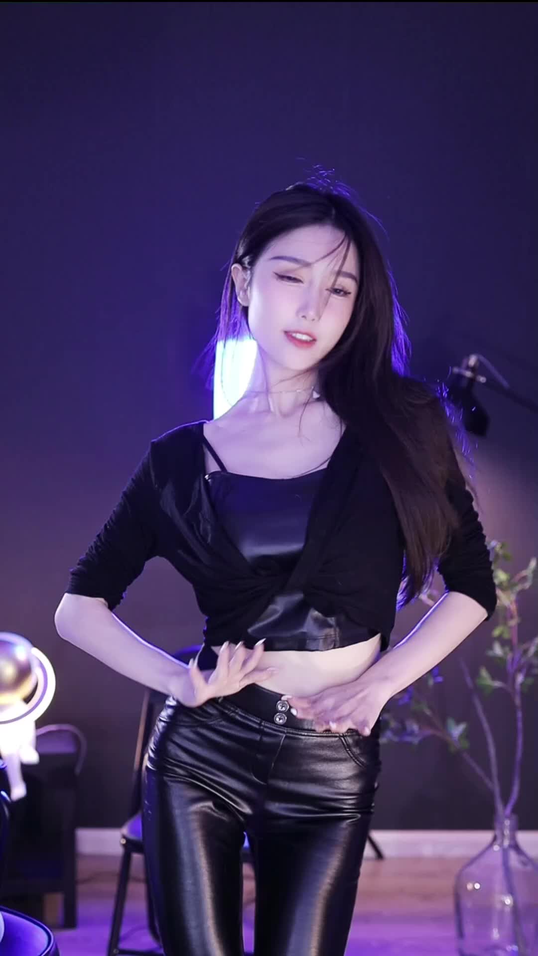 1 (7)