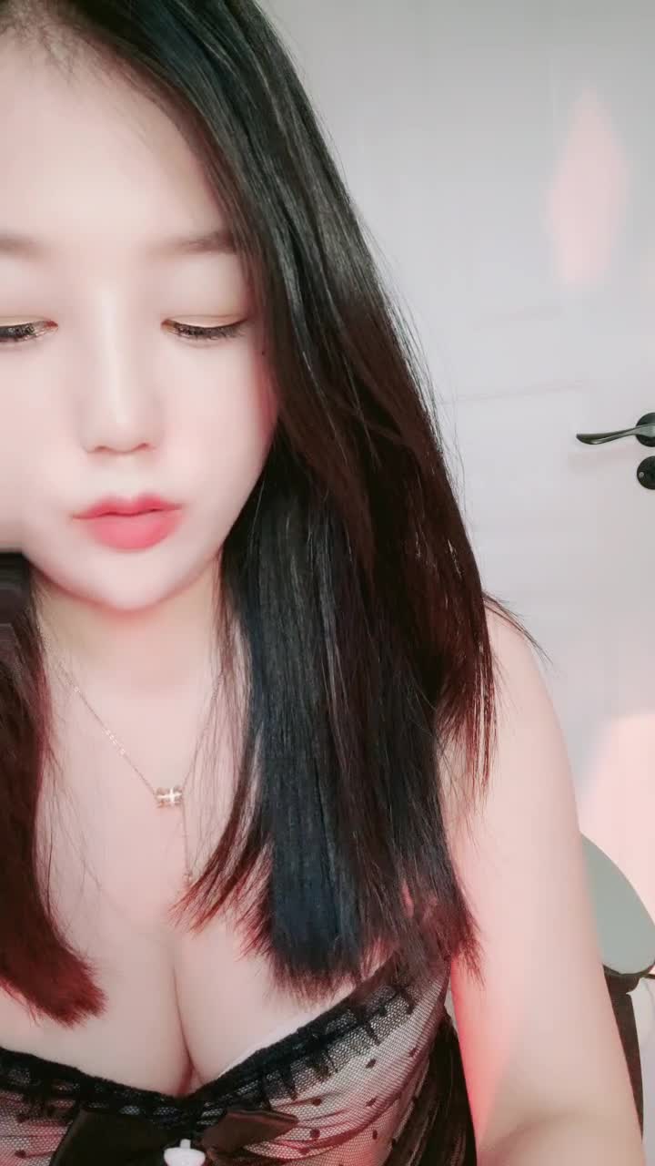 1 (10)