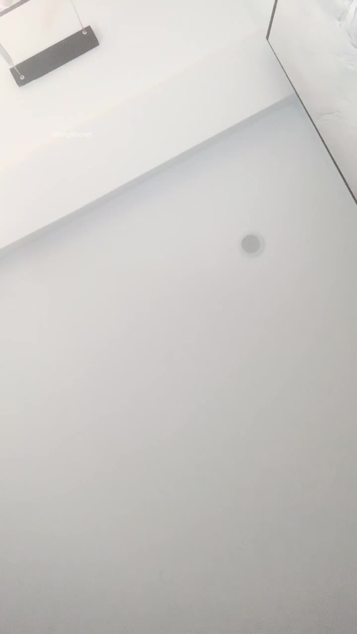1 (22)