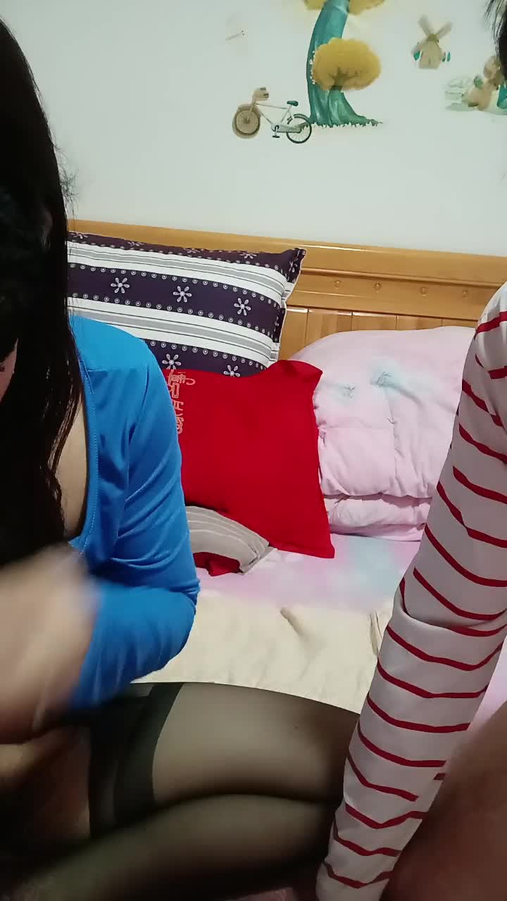 1 (22)