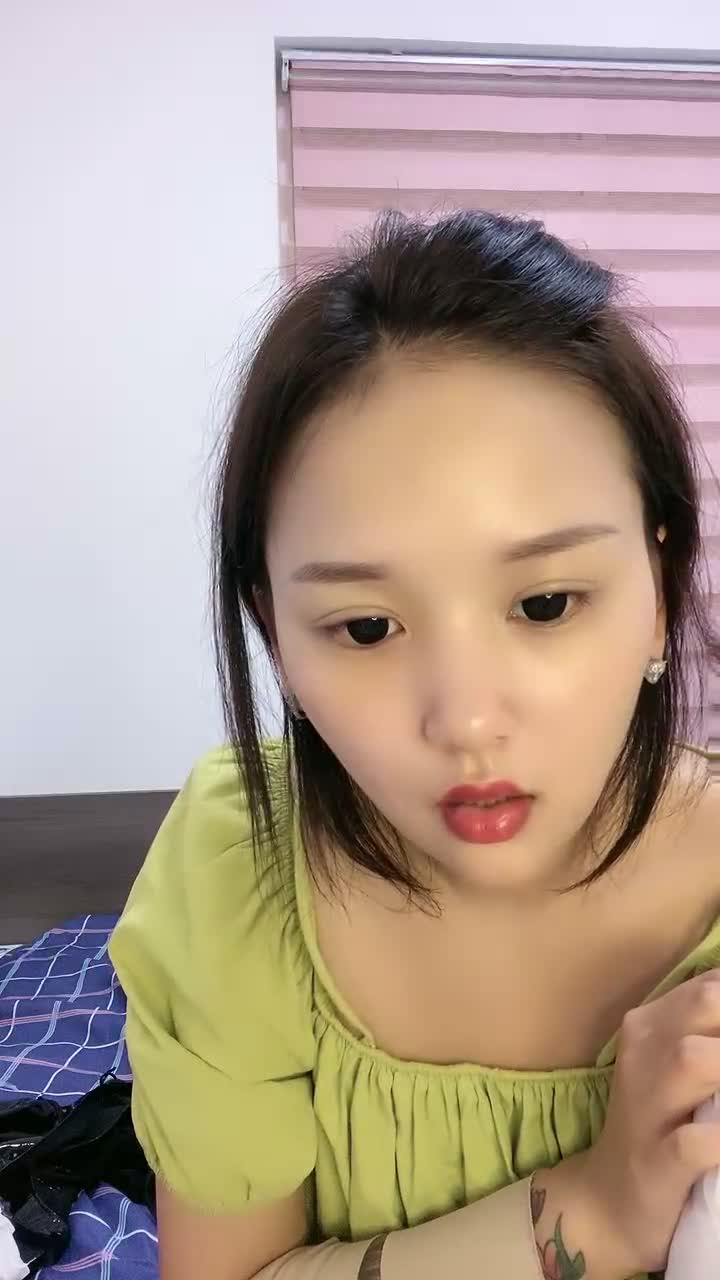 1 (21)