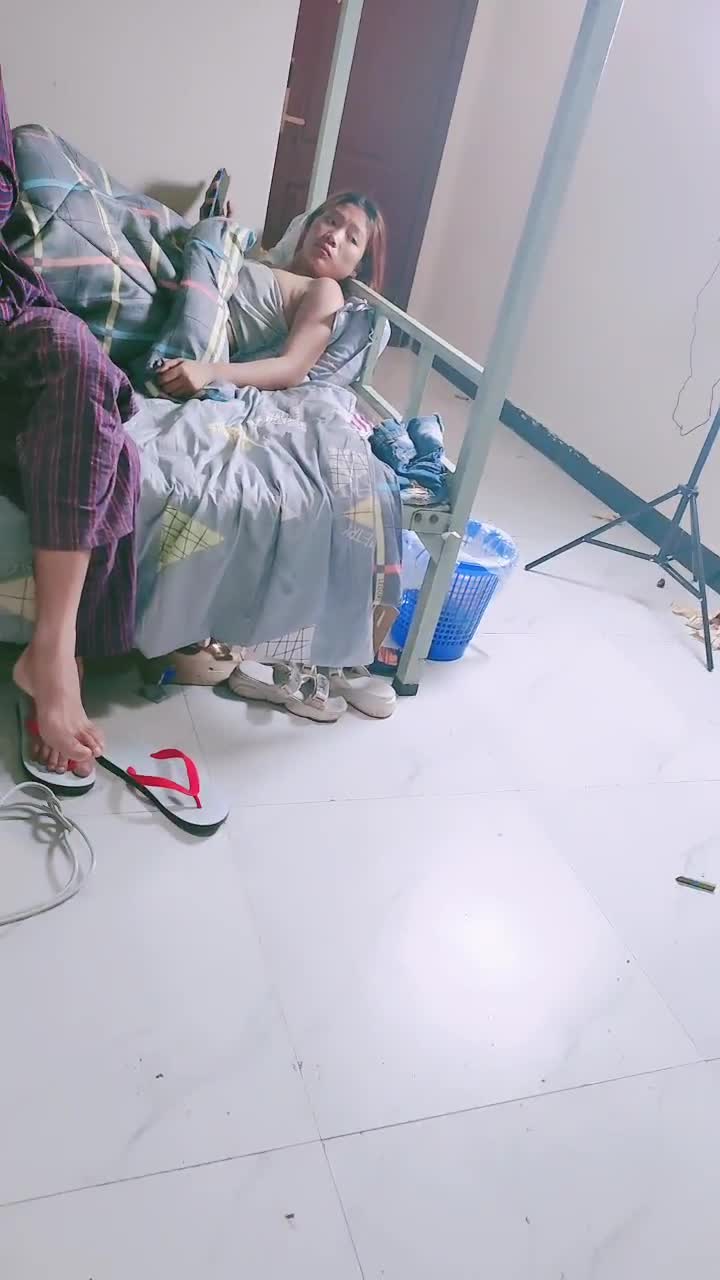 1 (6)