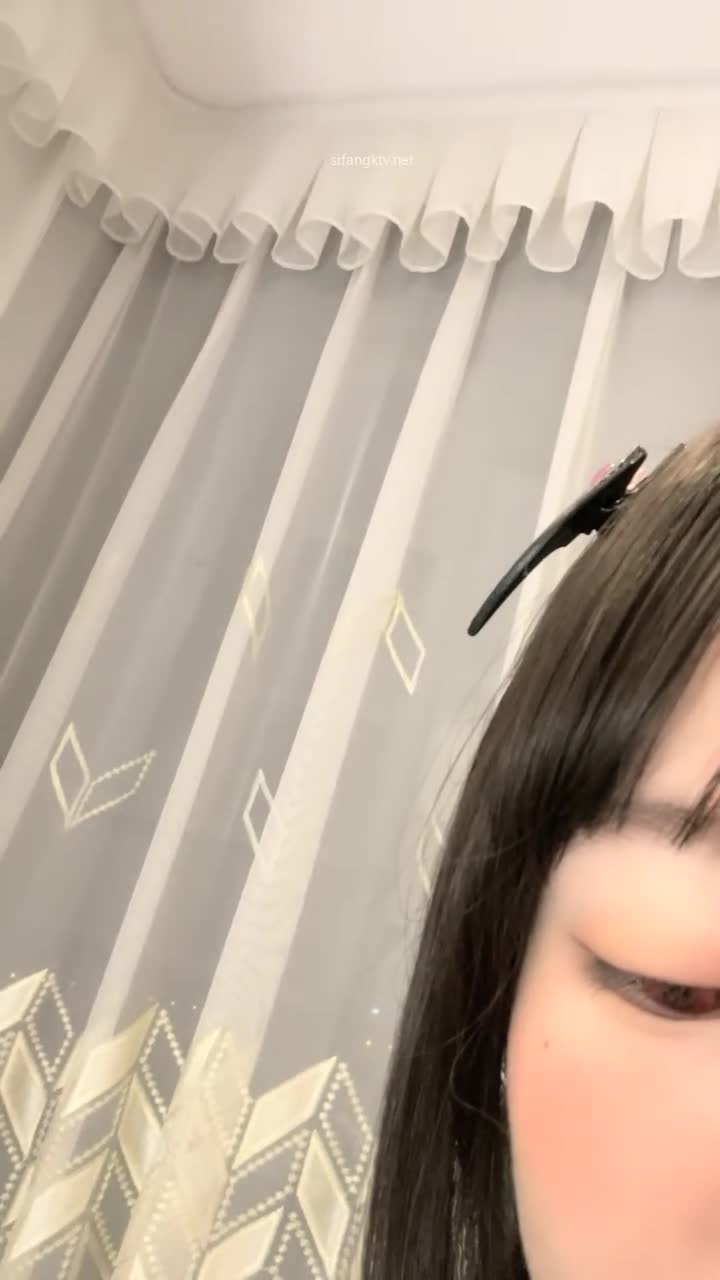 1 (4)