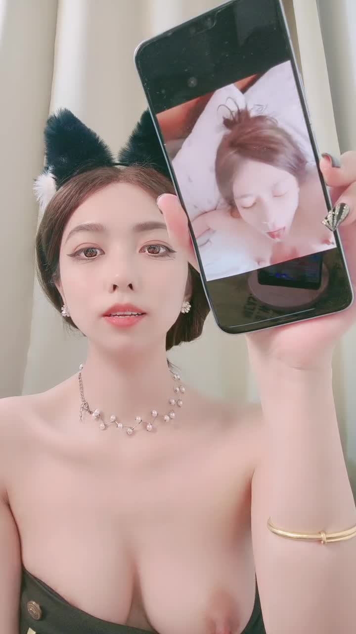 1 (21)