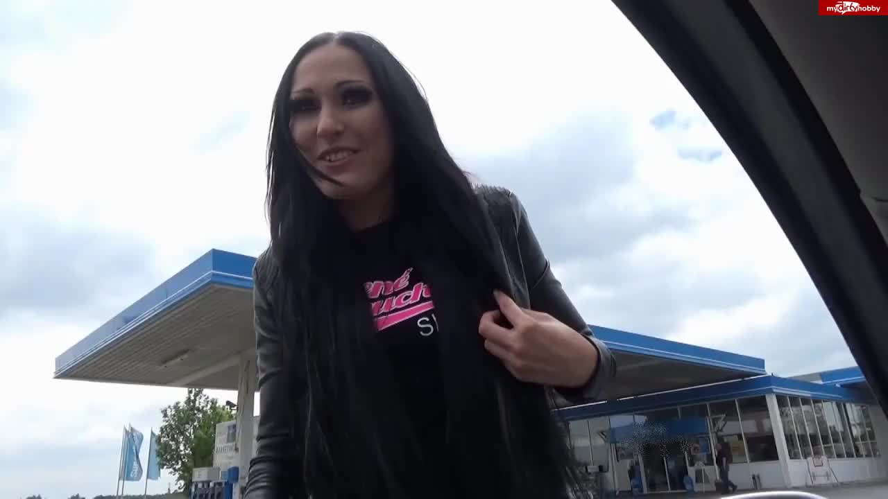 1 (37)