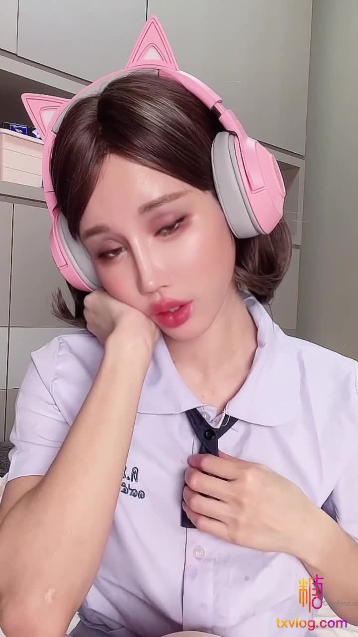 1 (5)