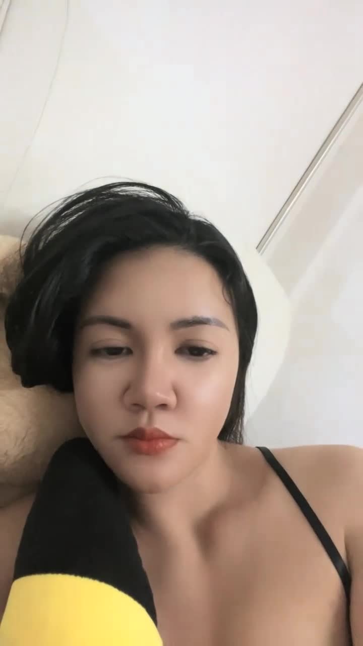 1 (2)