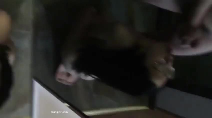 v21