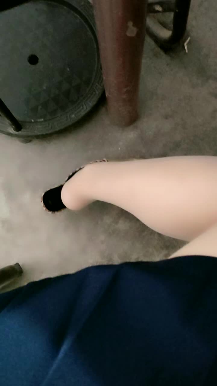 1 (37)