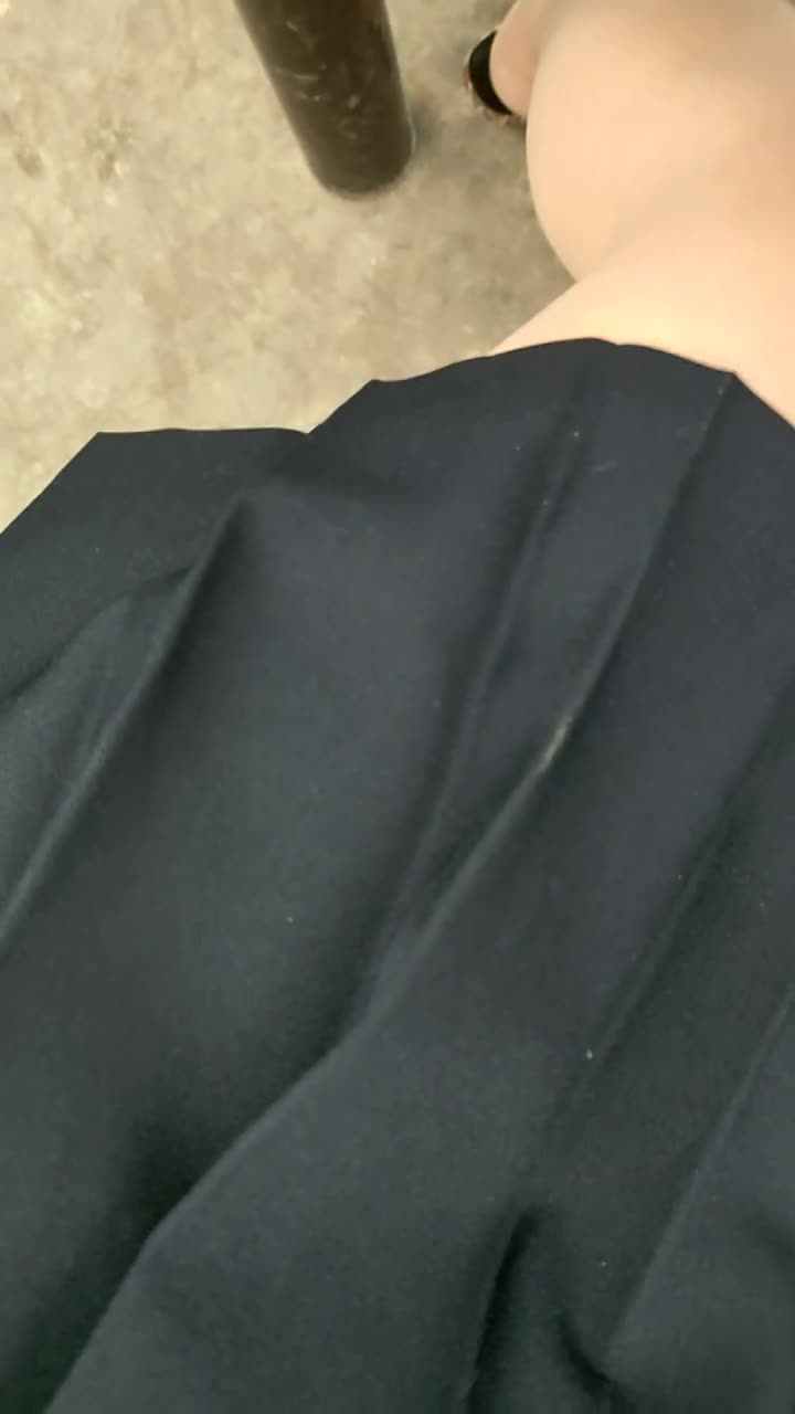 1 (34)