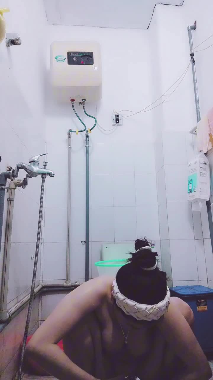 1 (2)