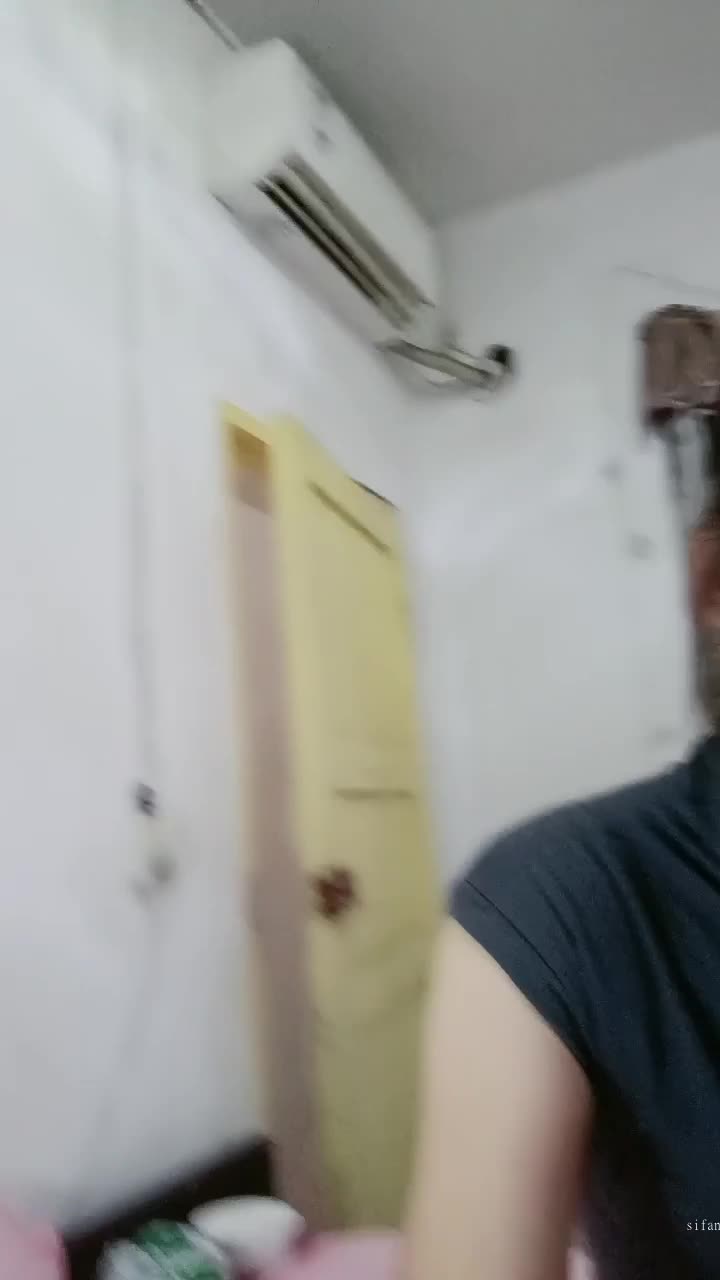 1 (18)
