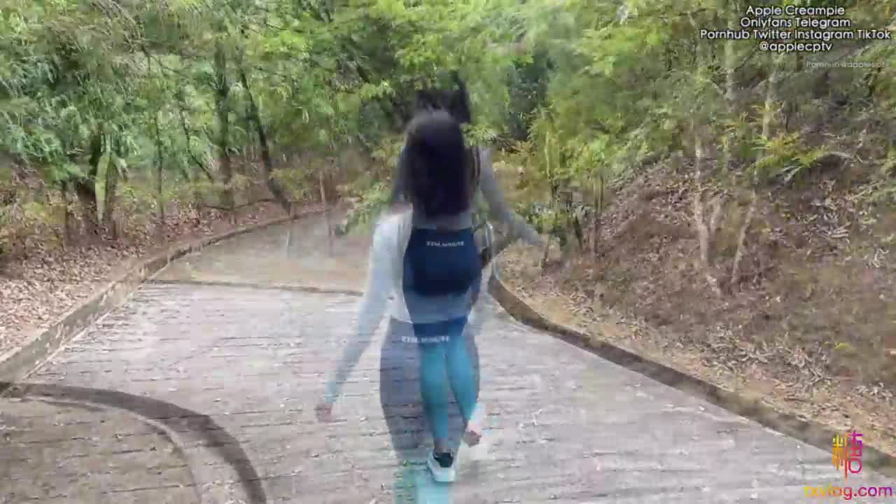  (3)