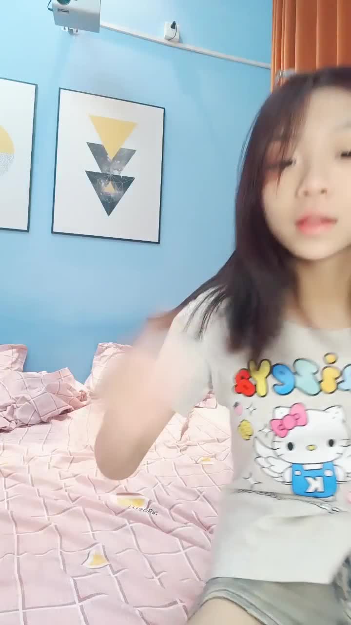  (8)