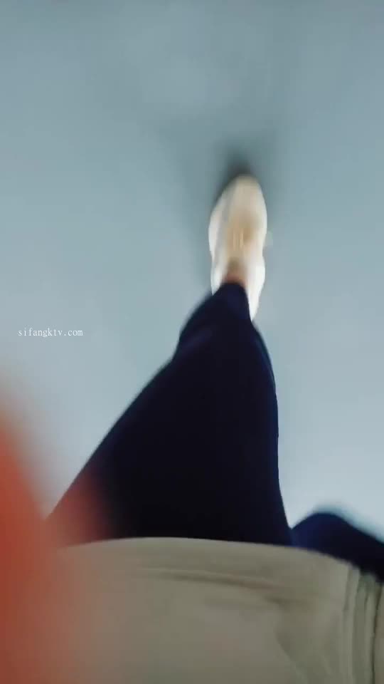  (12)