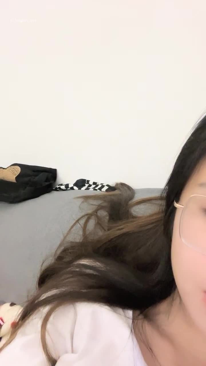  (19)