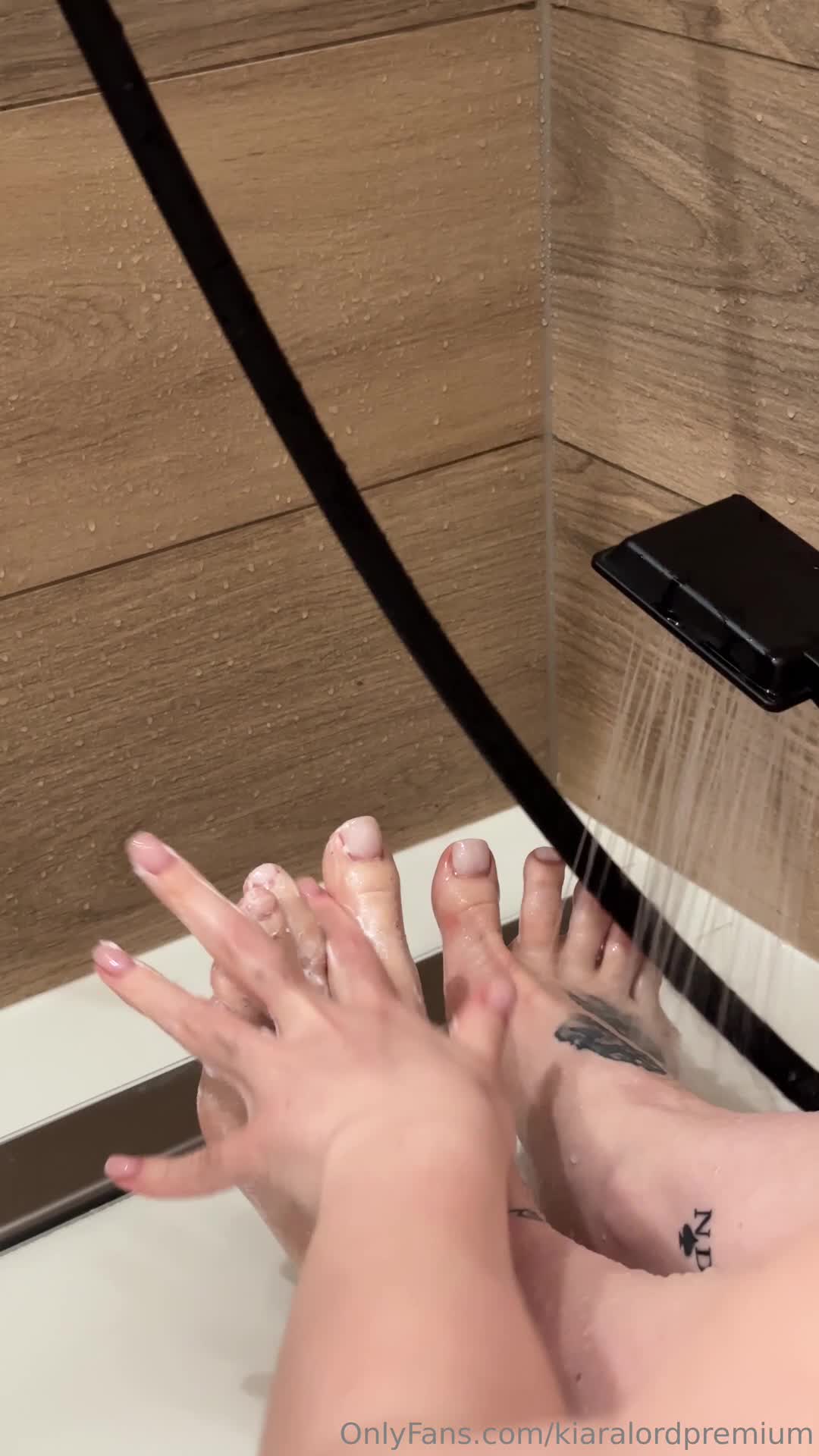  (177)