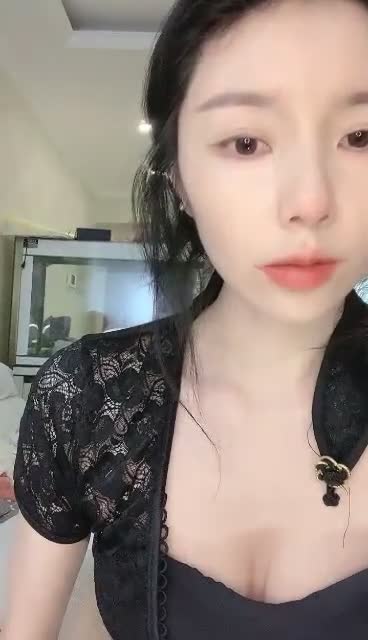  (9)