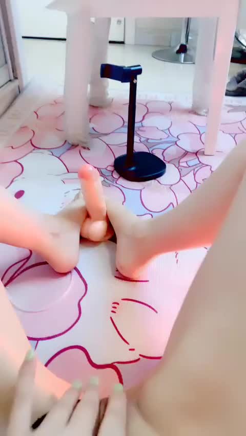 (9)