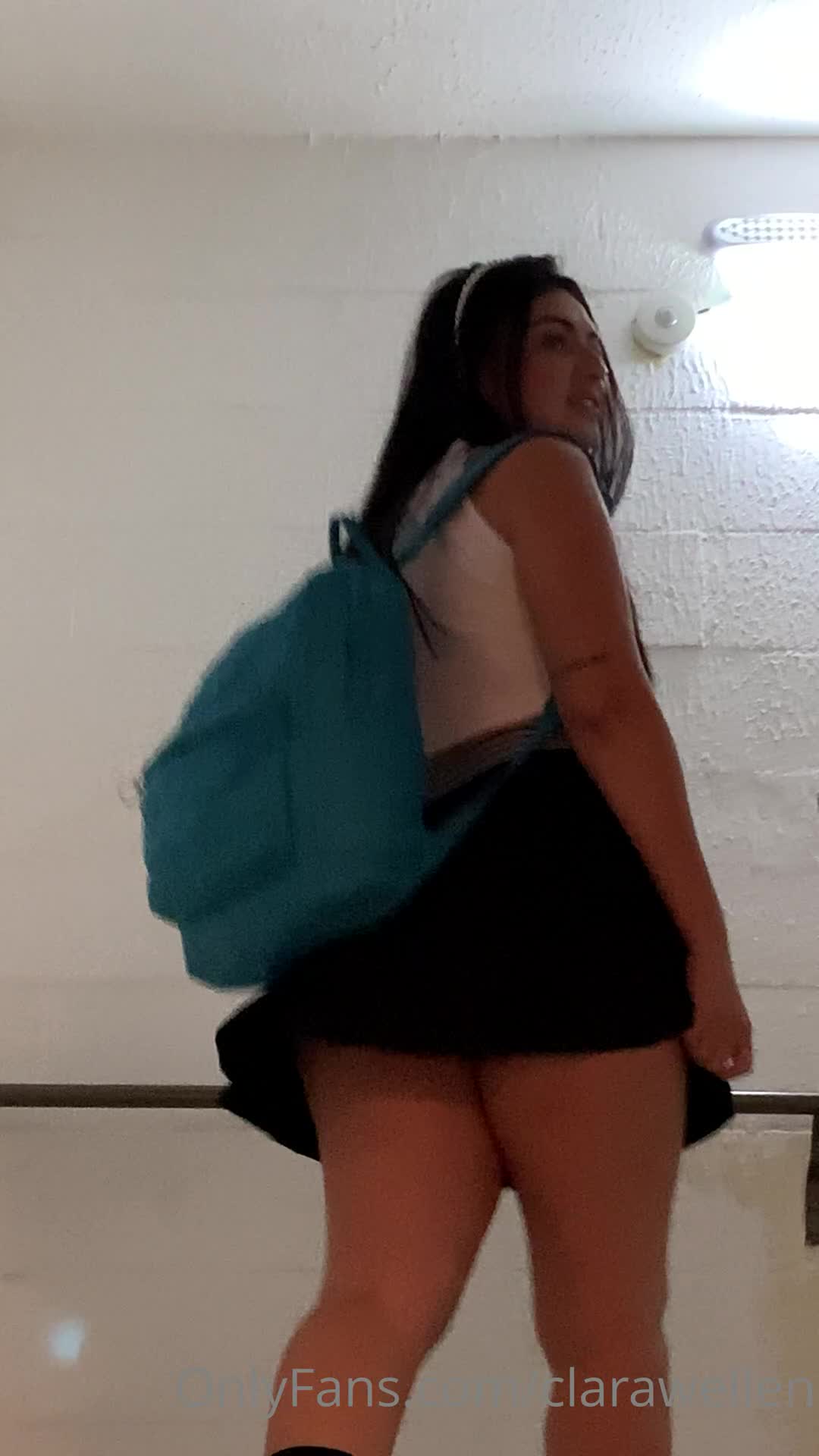  (9)