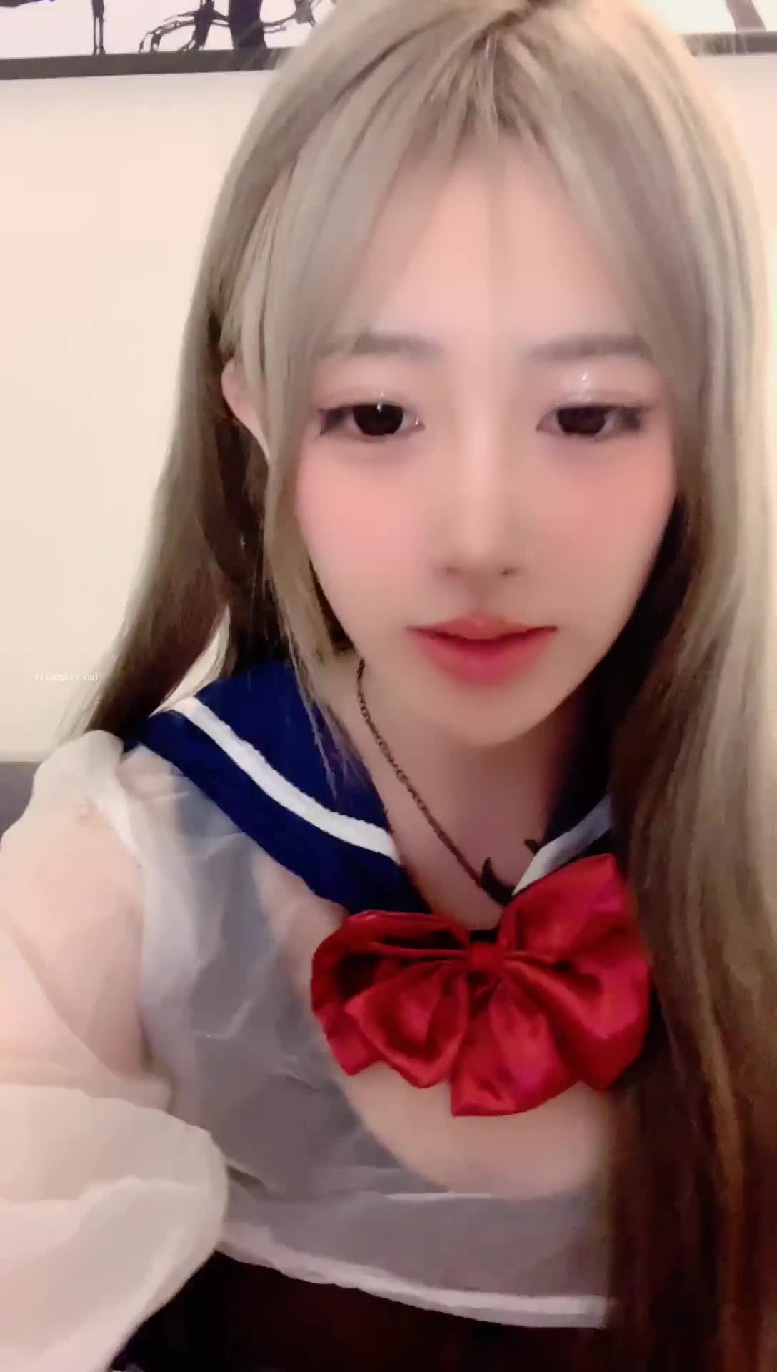  (12)