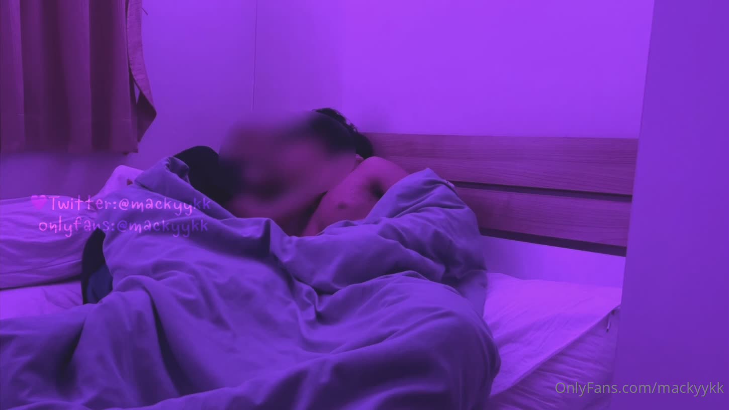  (18)