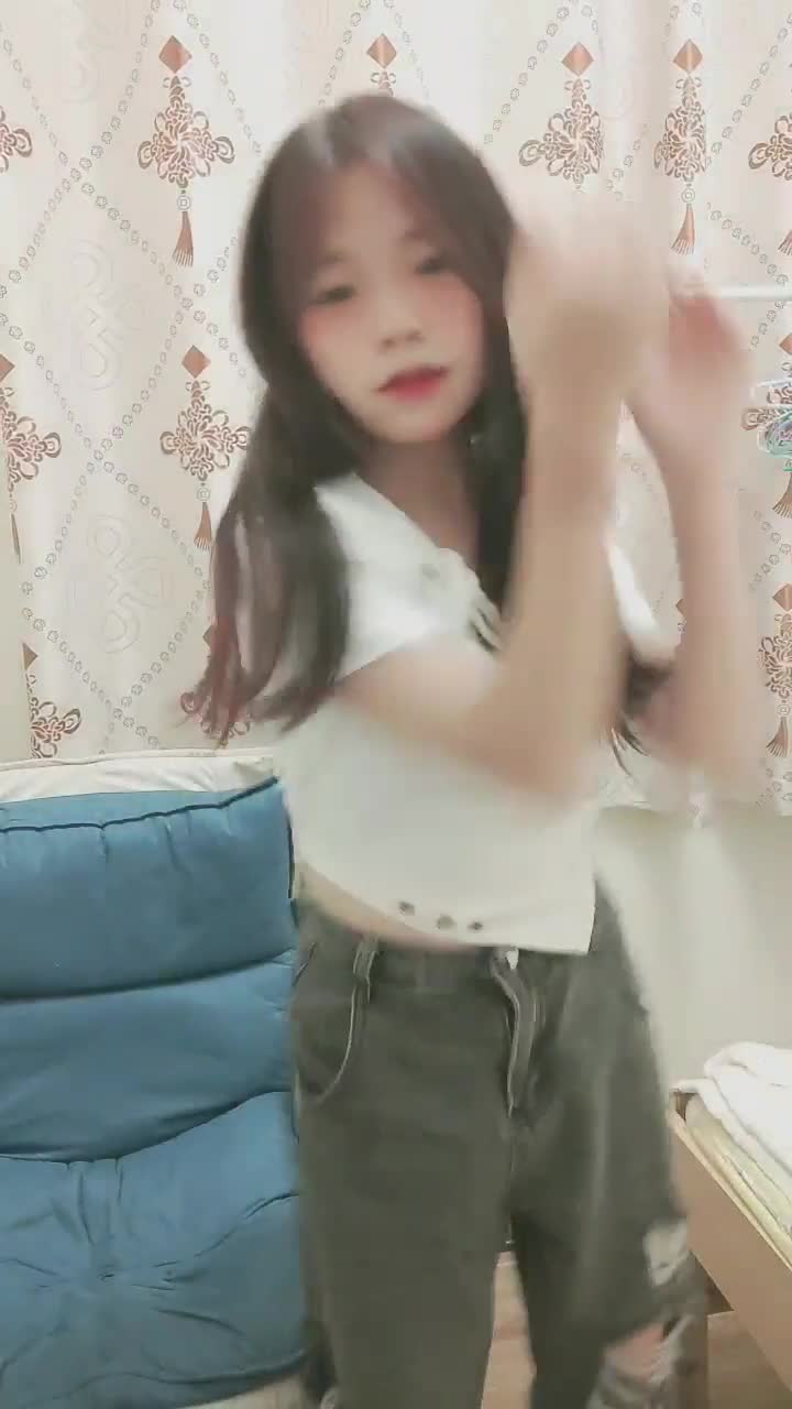  (11)