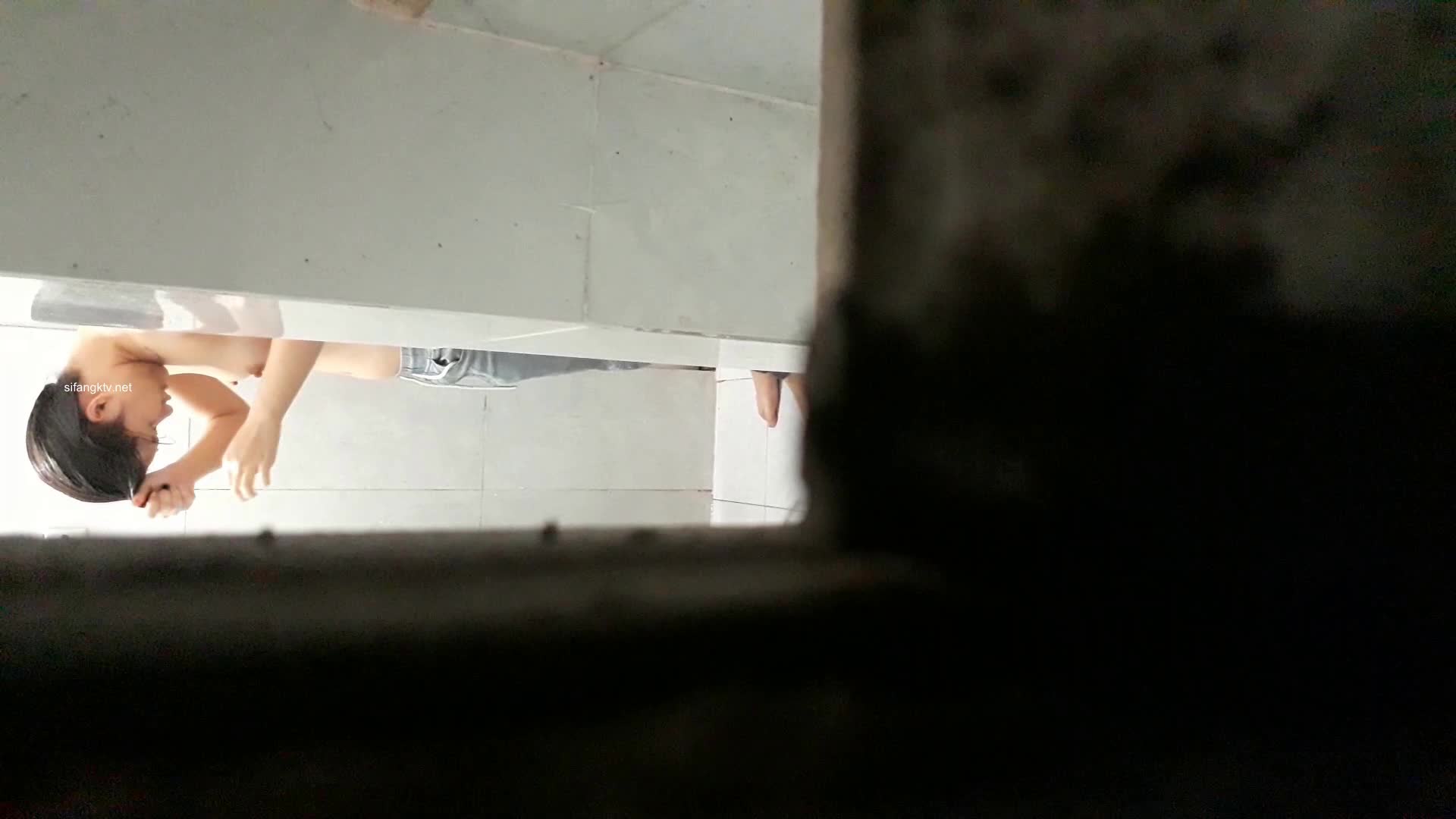  (1)