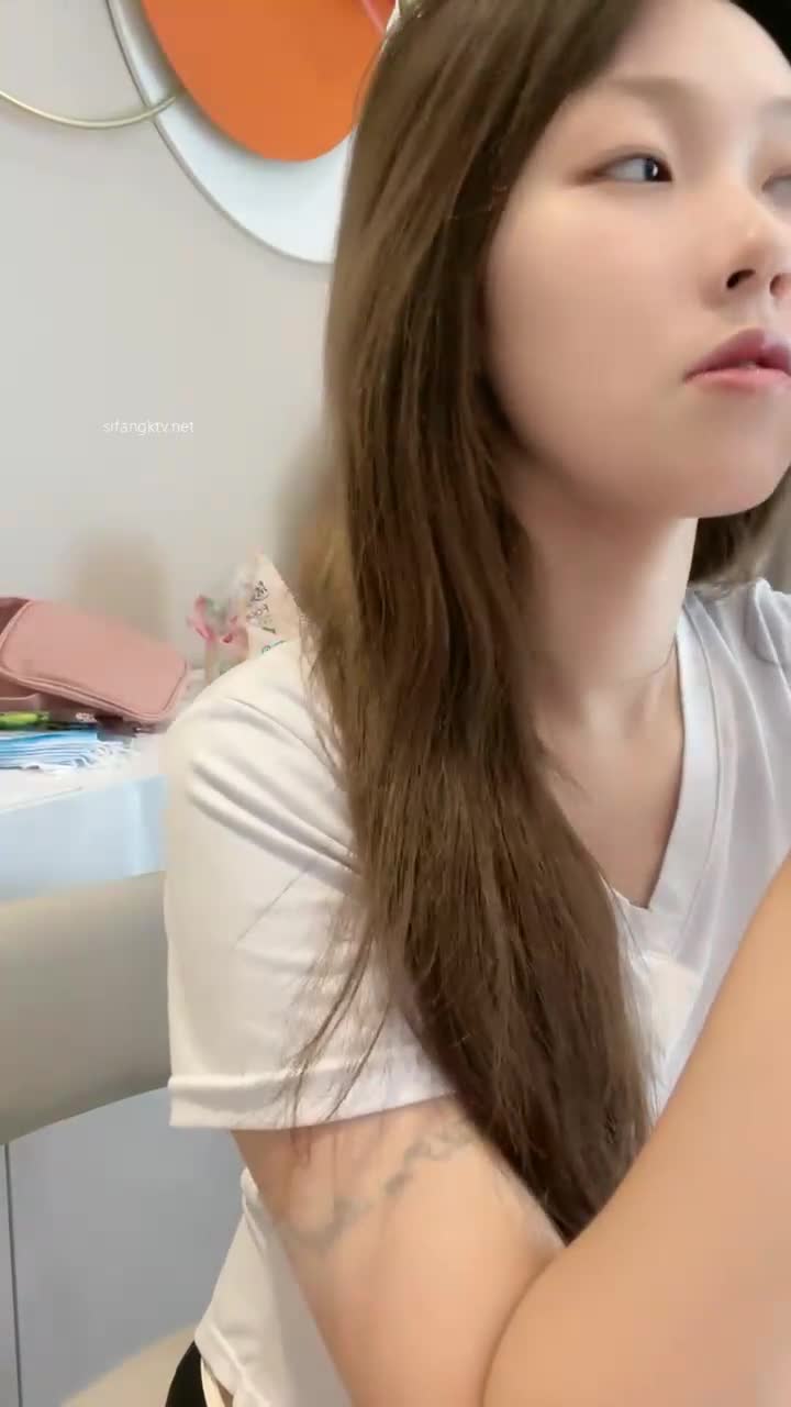  (24)