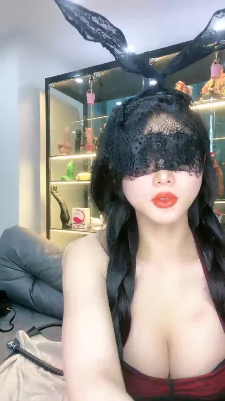  (18)