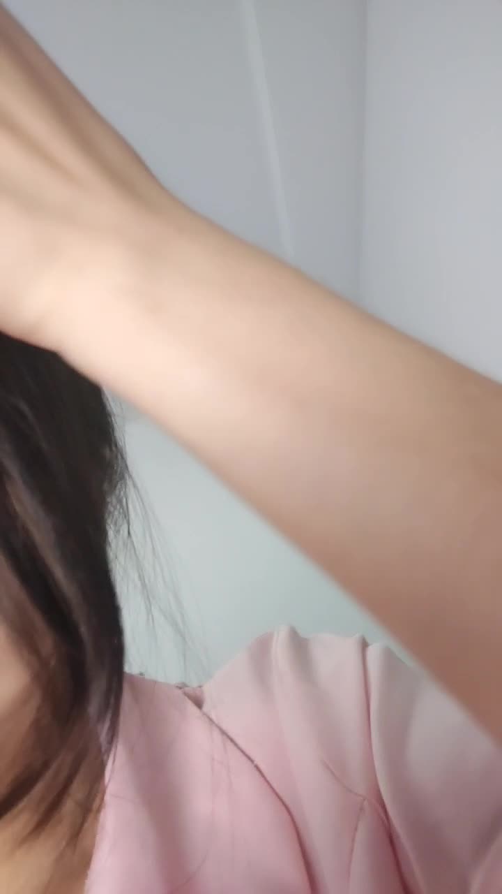  (9)
